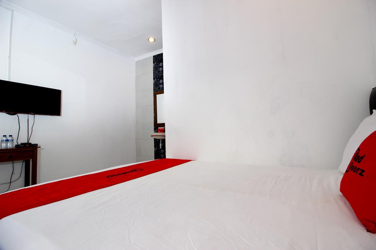 Reddoorz Plus @ Prawirotaman 3 Yogyakarta Esterno foto