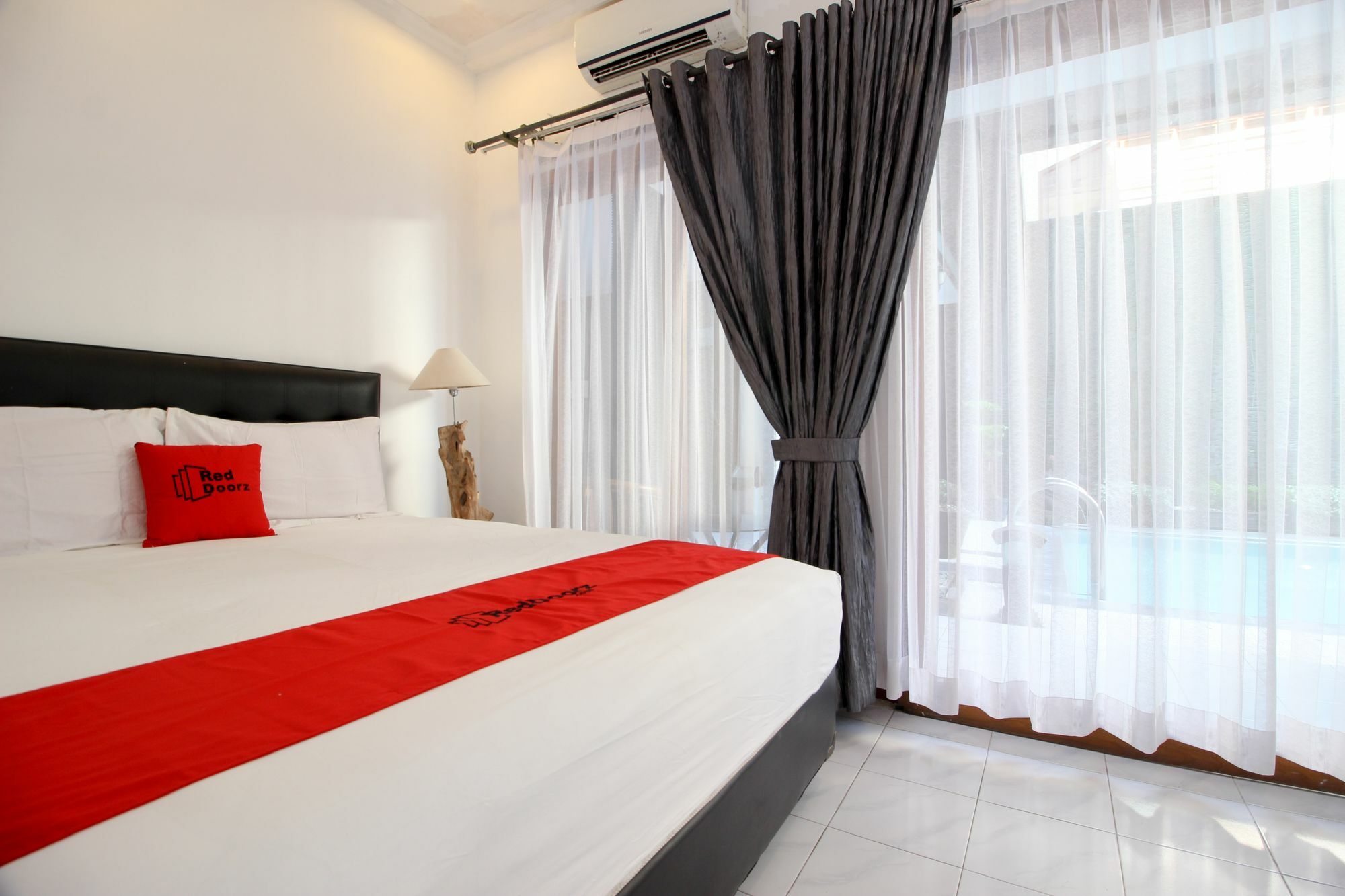Reddoorz Plus @ Prawirotaman 3 Yogyakarta Esterno foto